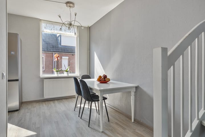 Foto 6 van Buziaustraat 35