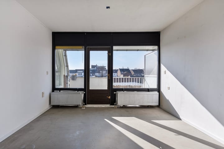 Foto 4 van Romeinenplein 16