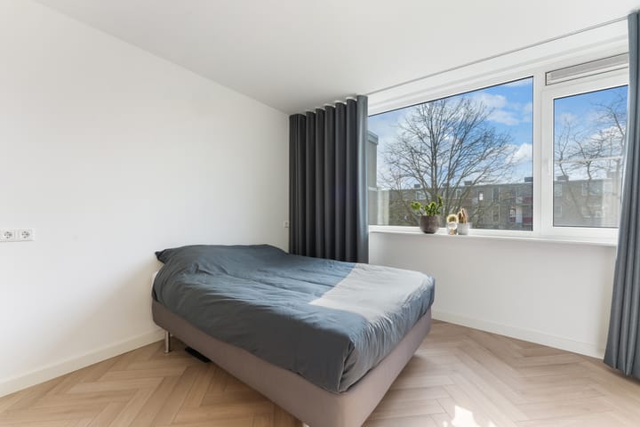 Foto 15 van Burgemeester Crezéestraat 89