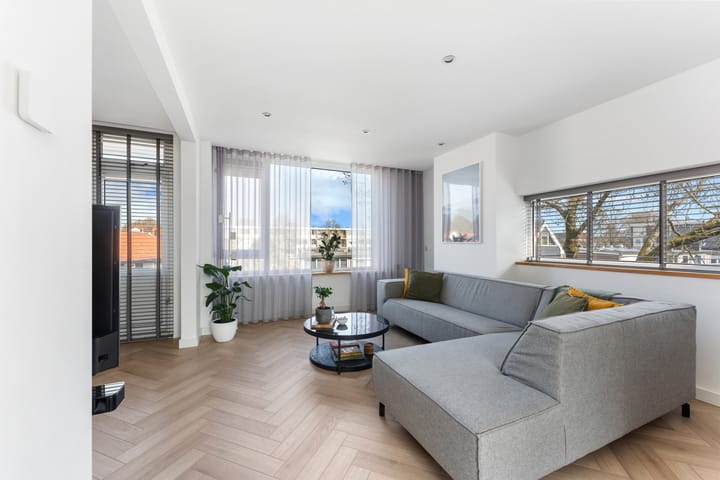 Foto 1 van Burgemeester Crezéestraat 89