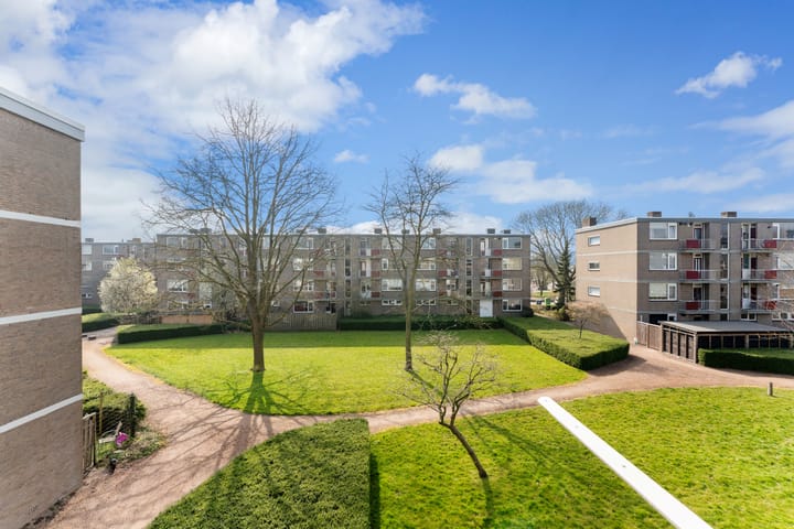 Foto 24 van Burgemeester Crezéestraat 89