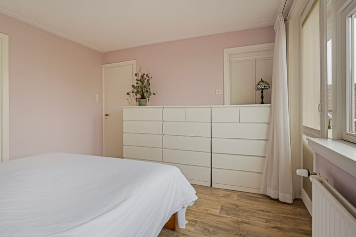 Foto 20 van Van den Endelaan 49