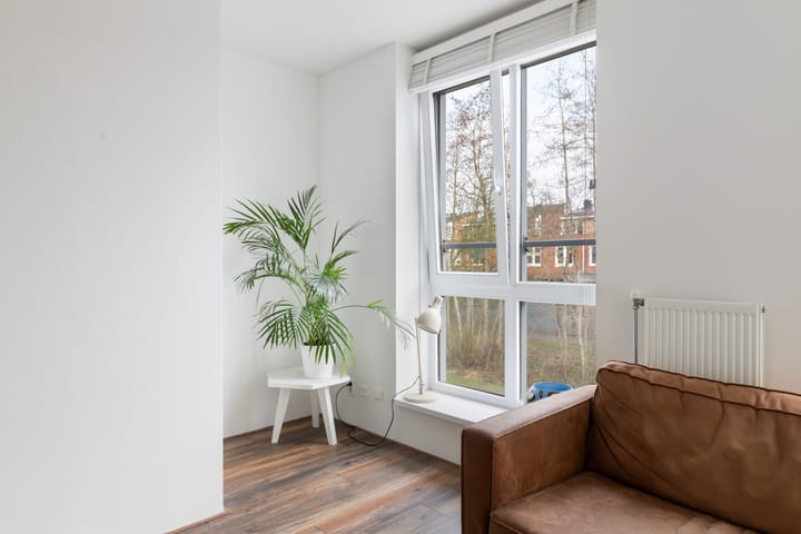 Foto 9 van Straat van Corsica 53-B