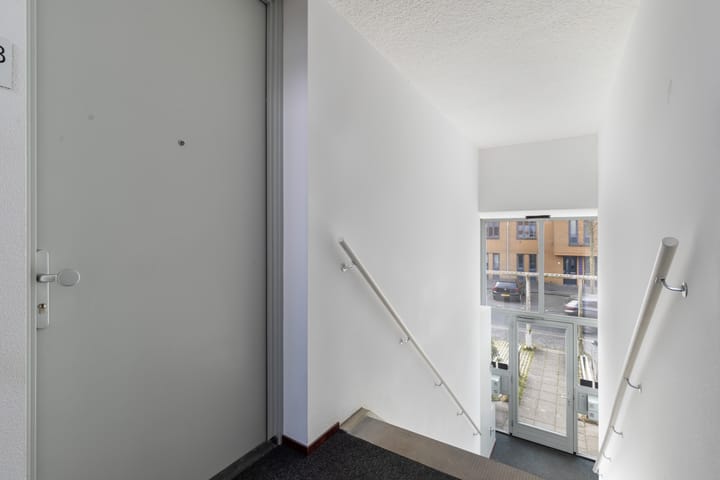 Foto 23 van Straat van Corsica 53-B