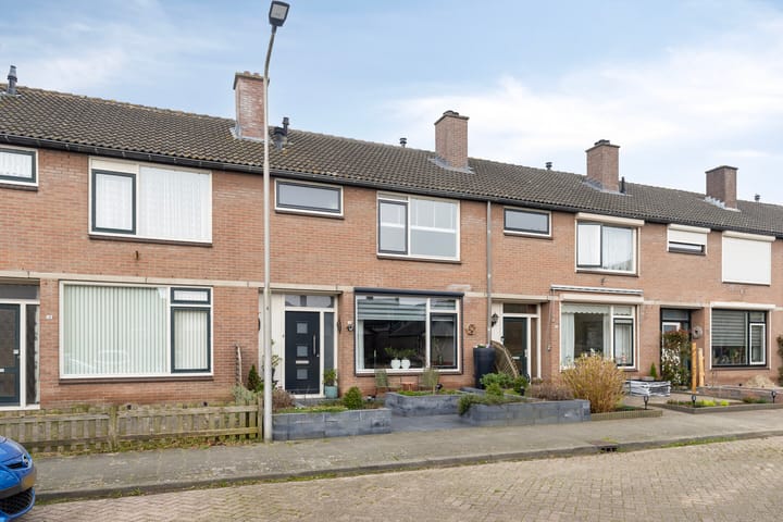 Foto 4 van Pinksterbloemstraat 11