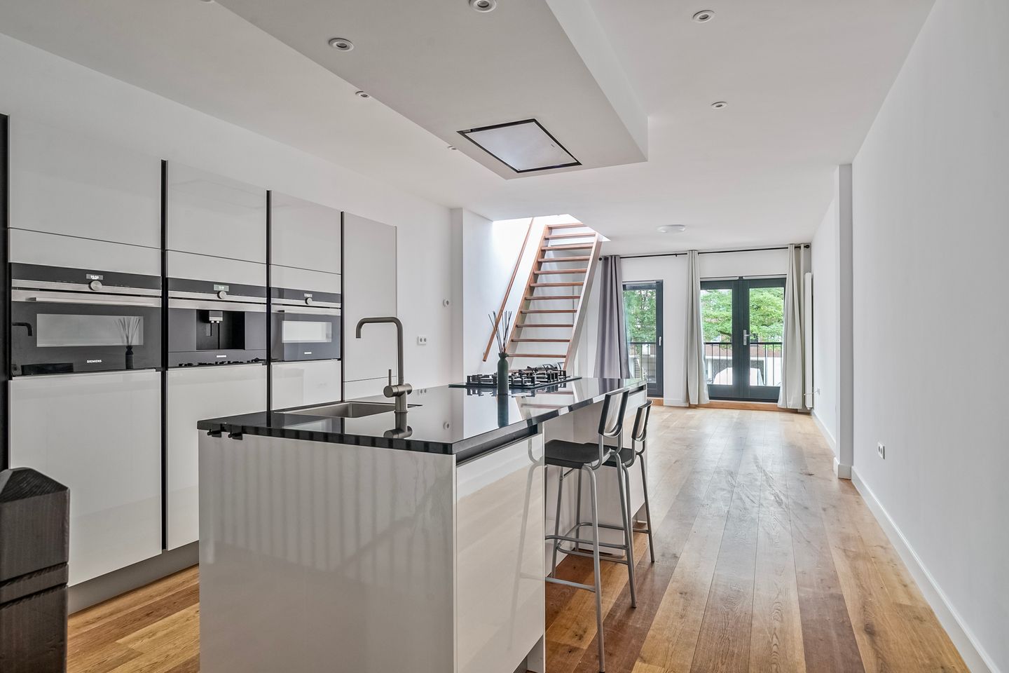 Foto 1 van Roosbeek 24