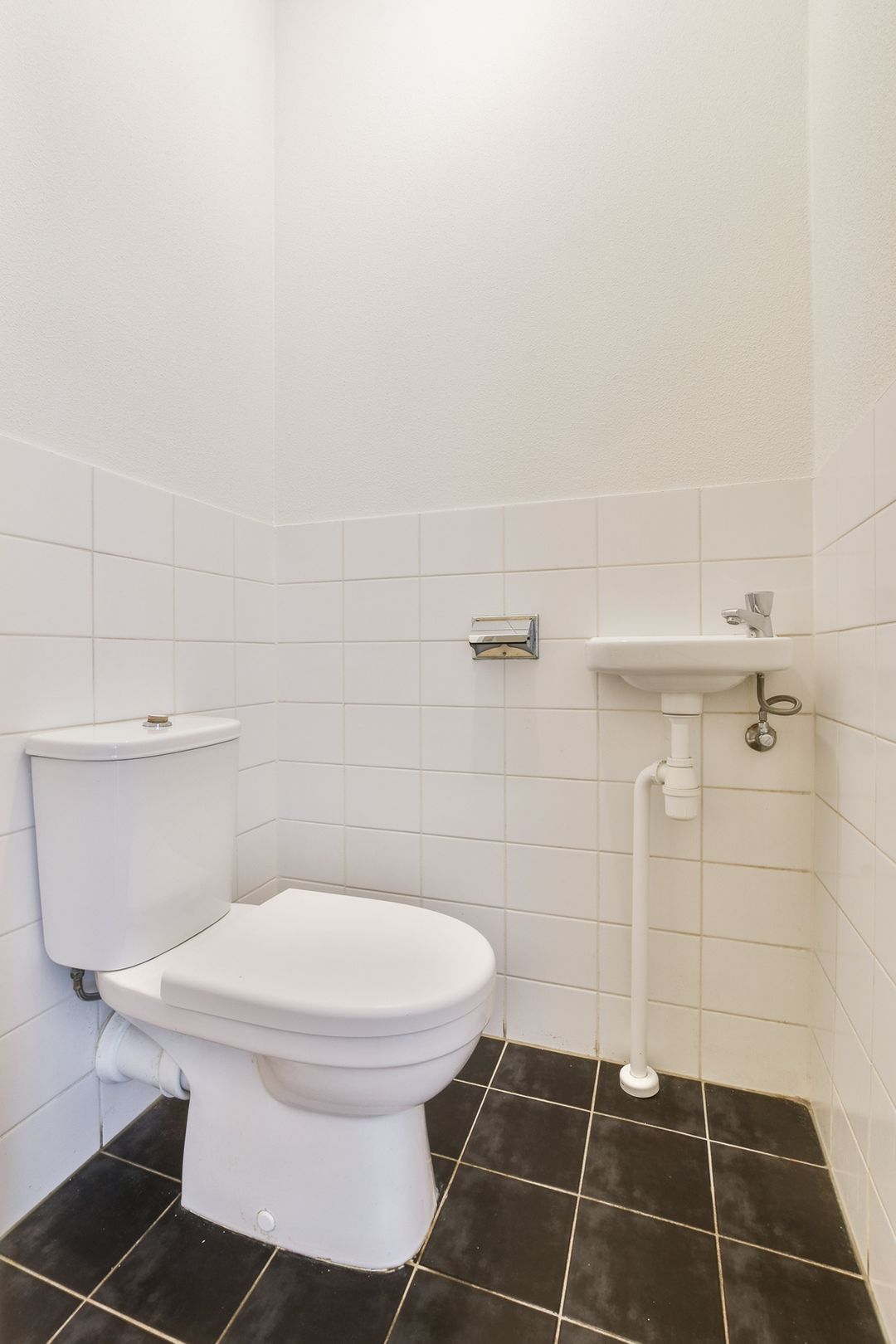 Photo 23 of Van Embdenstraat 58