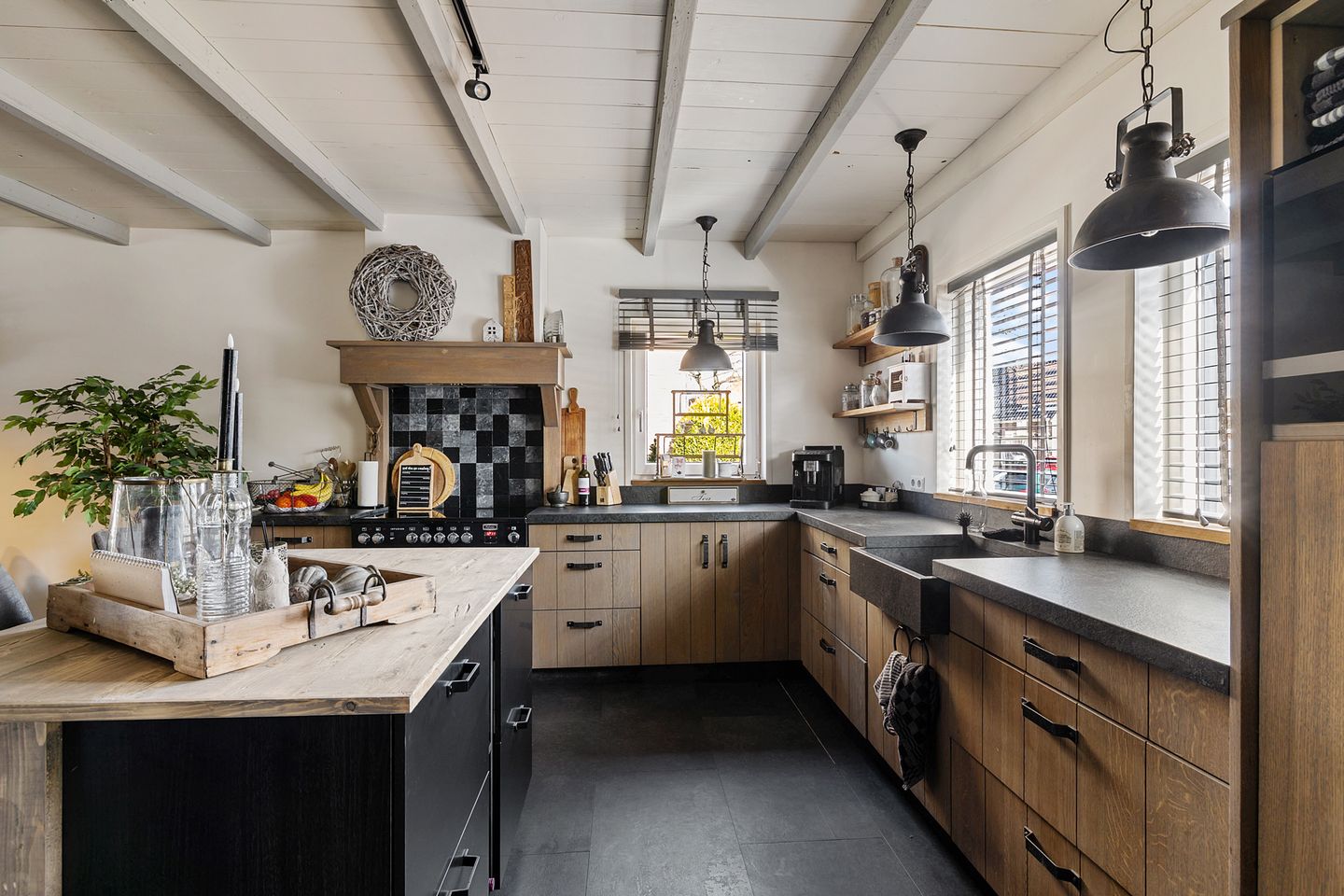 Foto 10 van Schoolstraat 8