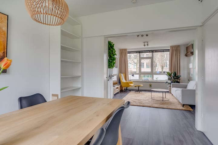 Photo 8 of Detmoldstraat 84