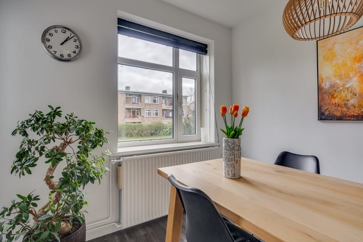 Photo 11 of Detmoldstraat 84