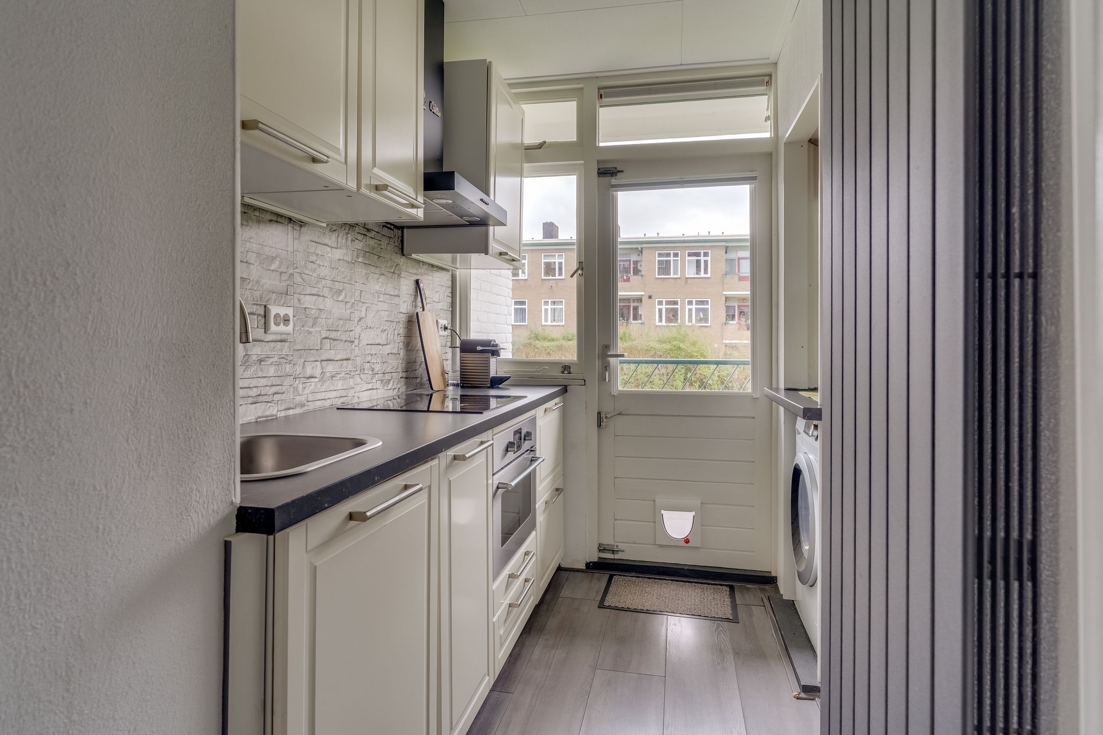 Foto 15 van Detmoldstraat 84