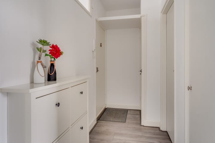Photo 18 of Detmoldstraat 84