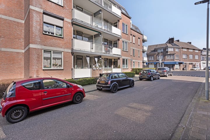 Foto 20 van Romeinenplein 55