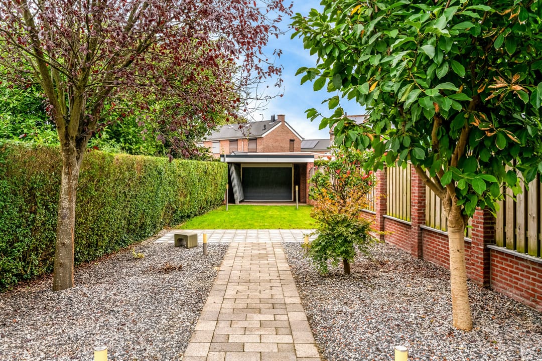 Foto 2 van Woeringenstraat 79