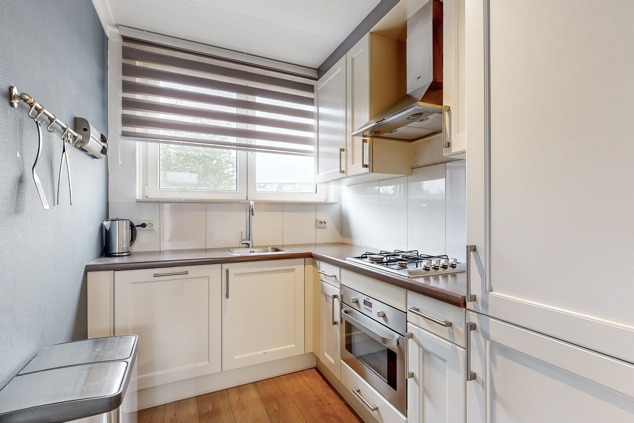 Foto 9 van Woeringenstraat 79