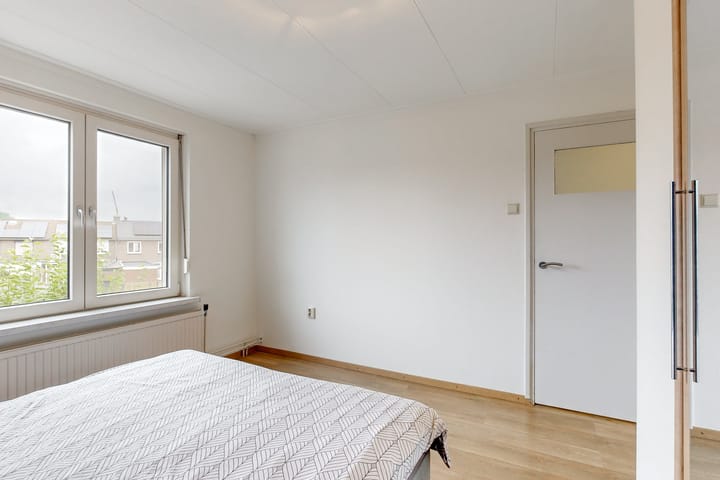 Foto 23 van Woeringenstraat 79