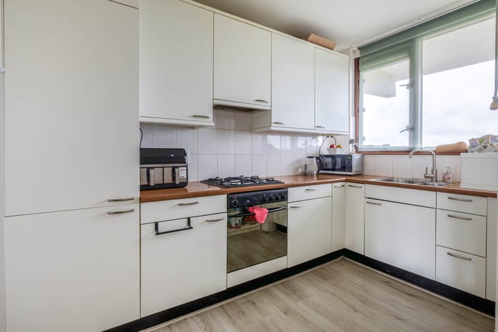 Foto 3 van Kloosplantsoen 721