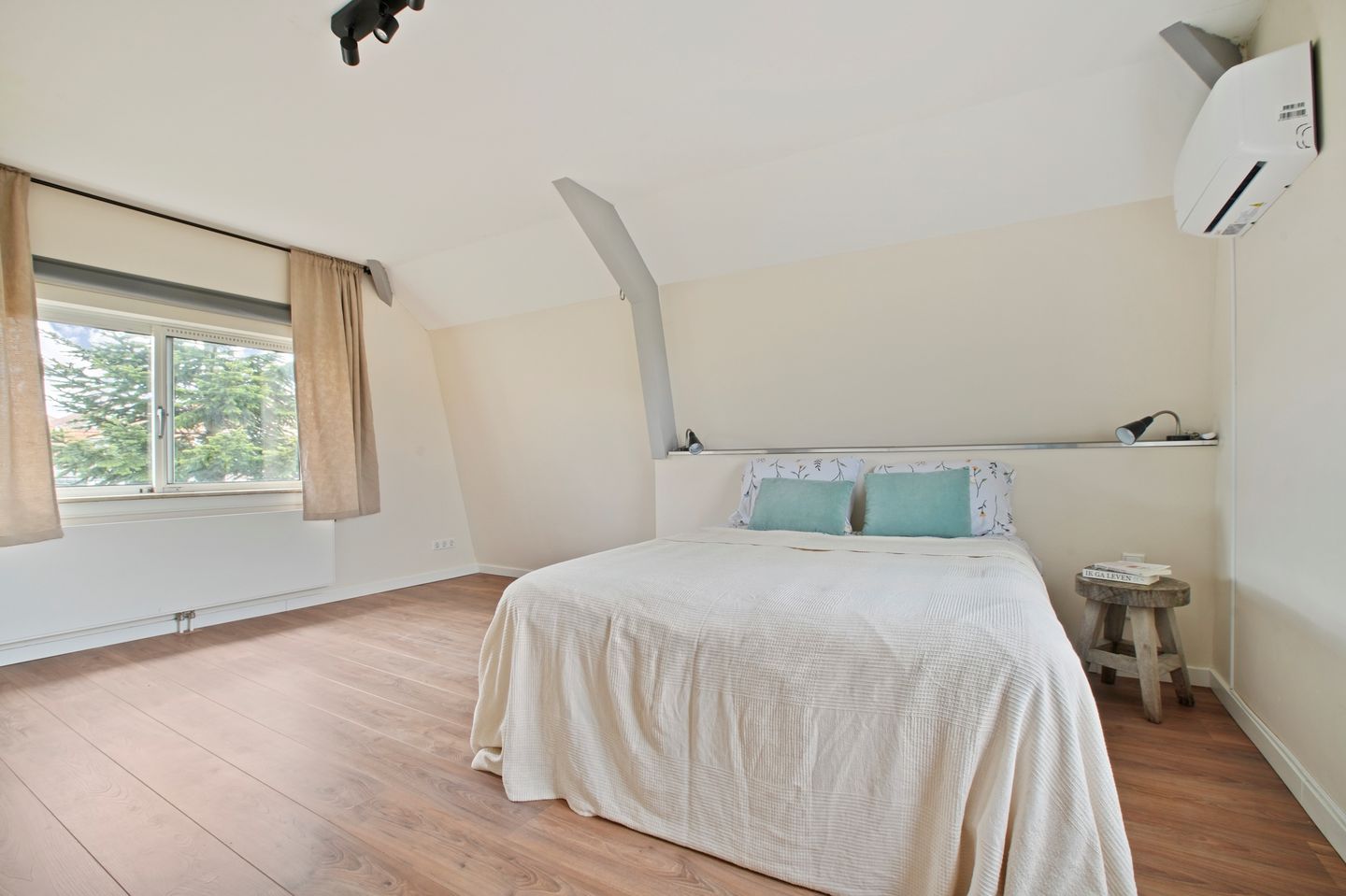 Foto 14 van Beukenlaan 7