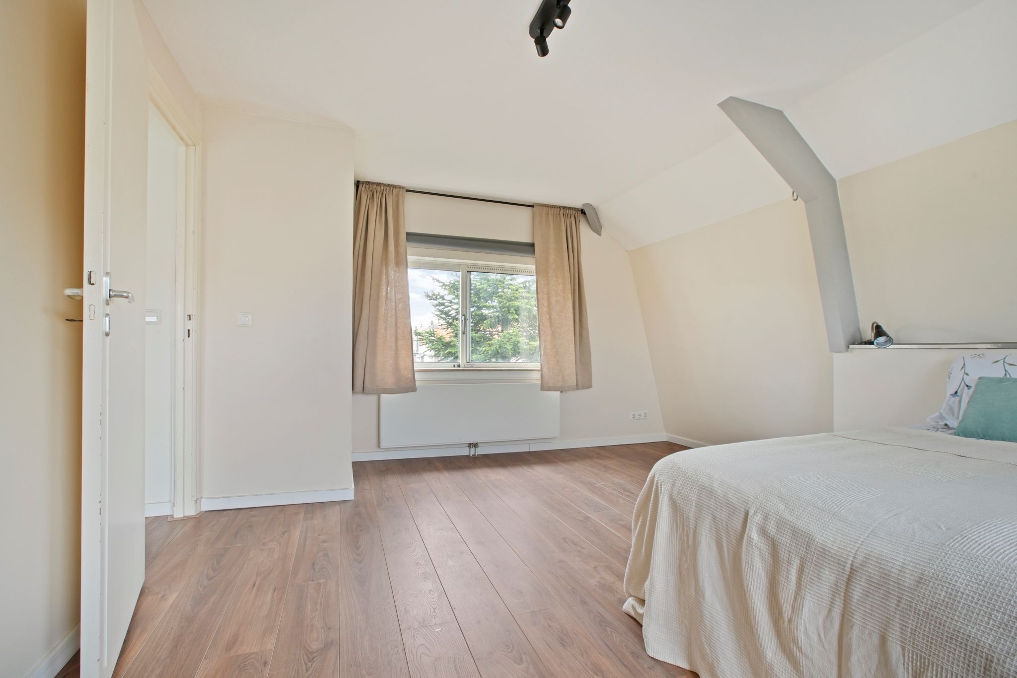 Foto 15 van Beukenlaan 7