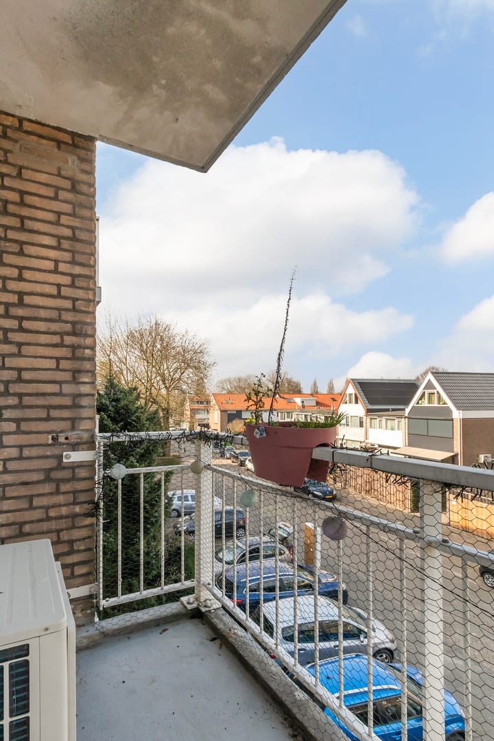 Foto 23 van Burgemeester Crezéestraat 47