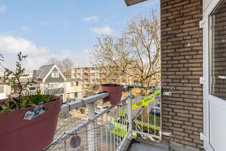 Foto 24 van Burgemeester Crezéestraat 47