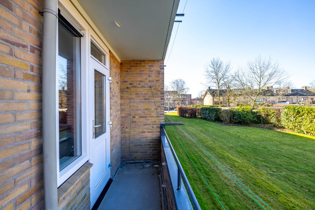 Photo 13 of Van Lenneplaan 349