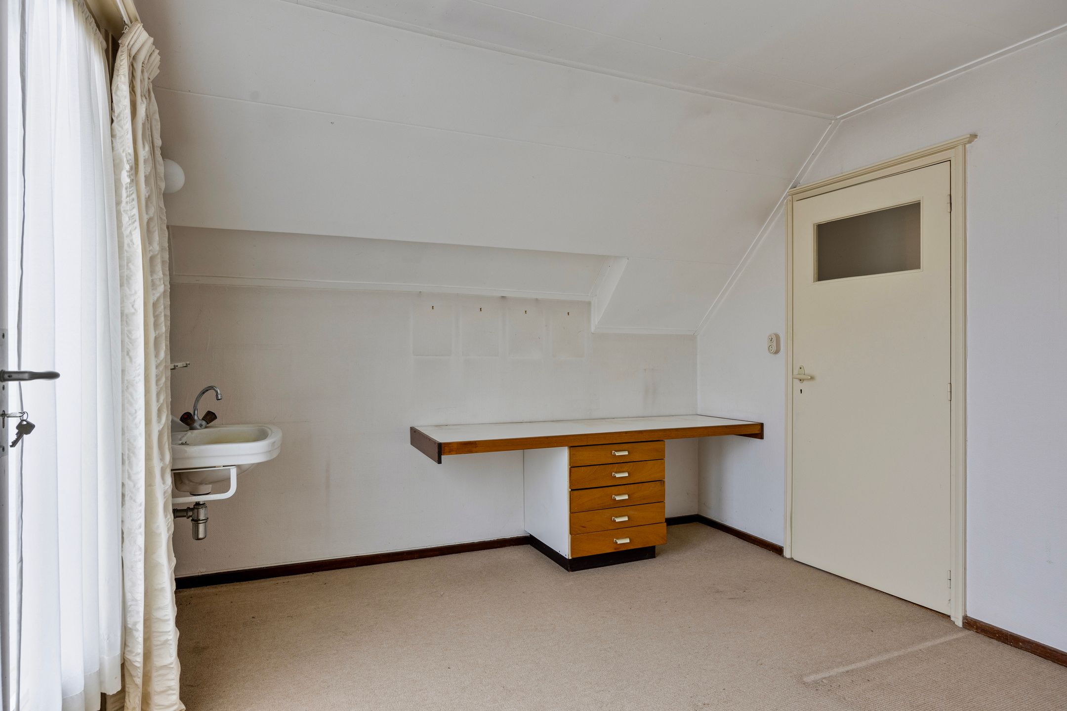 Photo 27 of Julianastraat 147-A