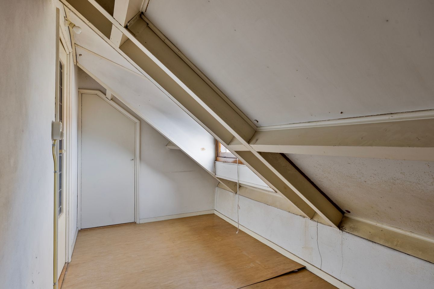 Photo 29 of Julianastraat 147-A