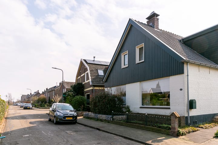 Foto 25 van Parallelweg 43