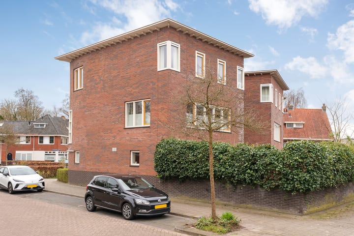 Foto 9 van Sint Josephplein 3