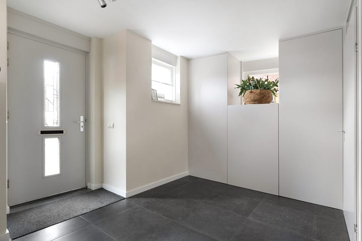 Foto 11 van Sint Josephplein 3