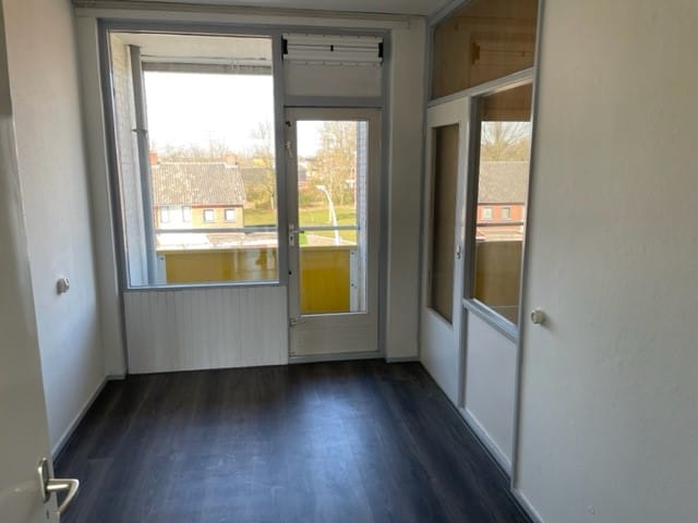 Photo 8 of Bonairestraat 10