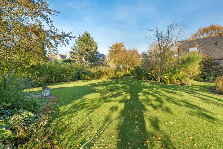 Photo 1 of Meeuwenweg