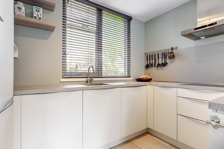 Photo 9 of Marconistraat 42