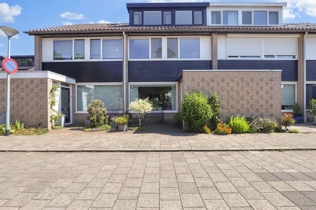 Foto 1 van Van der Hoevensstraat 60