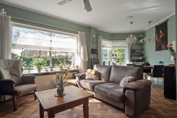 Foto 3 van Meeuwenstraat 11