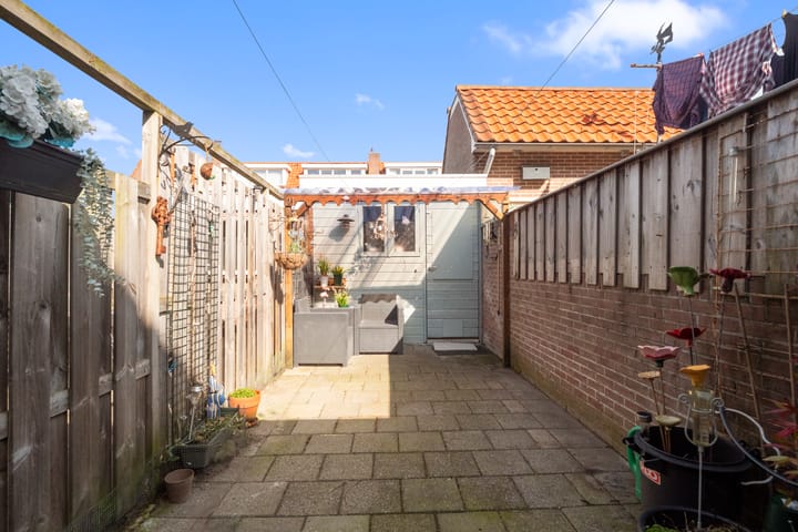 Foto 9 van Meeuwenstraat 11