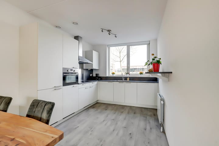 Foto 3 van Valeriaanweg 7