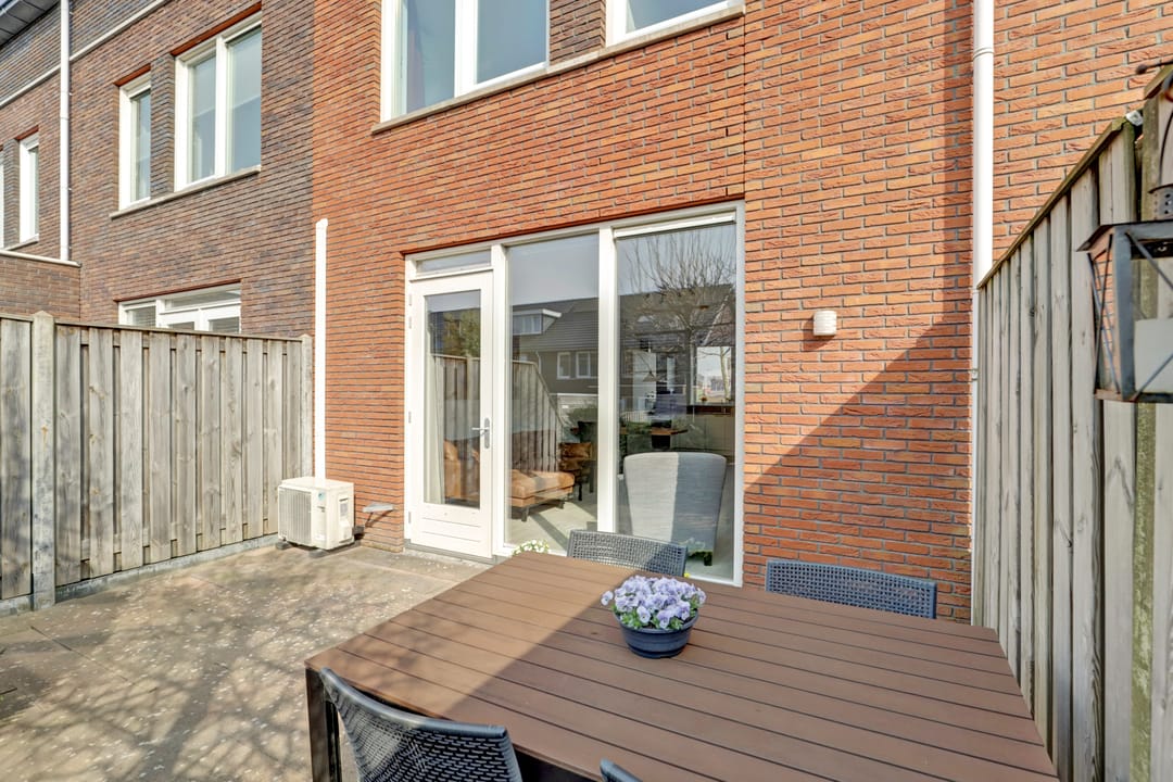 Foto 16 van Valeriaanweg 7