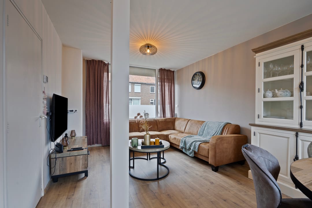 Foto 2 van AM de Jongstraat 9