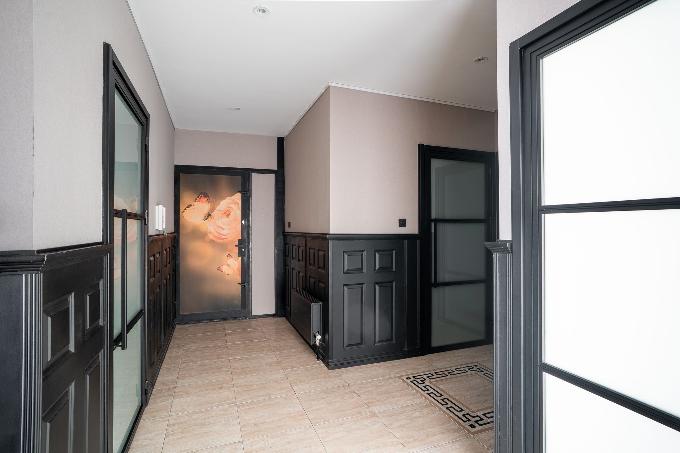 Foto 6 van Sir Winston Churchillln 283-F055