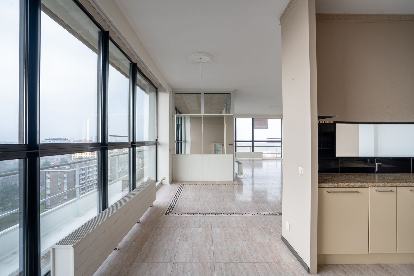 Foto 19 van Sir Winston Churchillln 283-F055