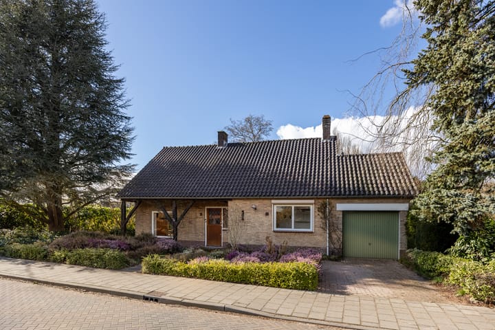 Photo 2 of Prinses Margrietlaan 3