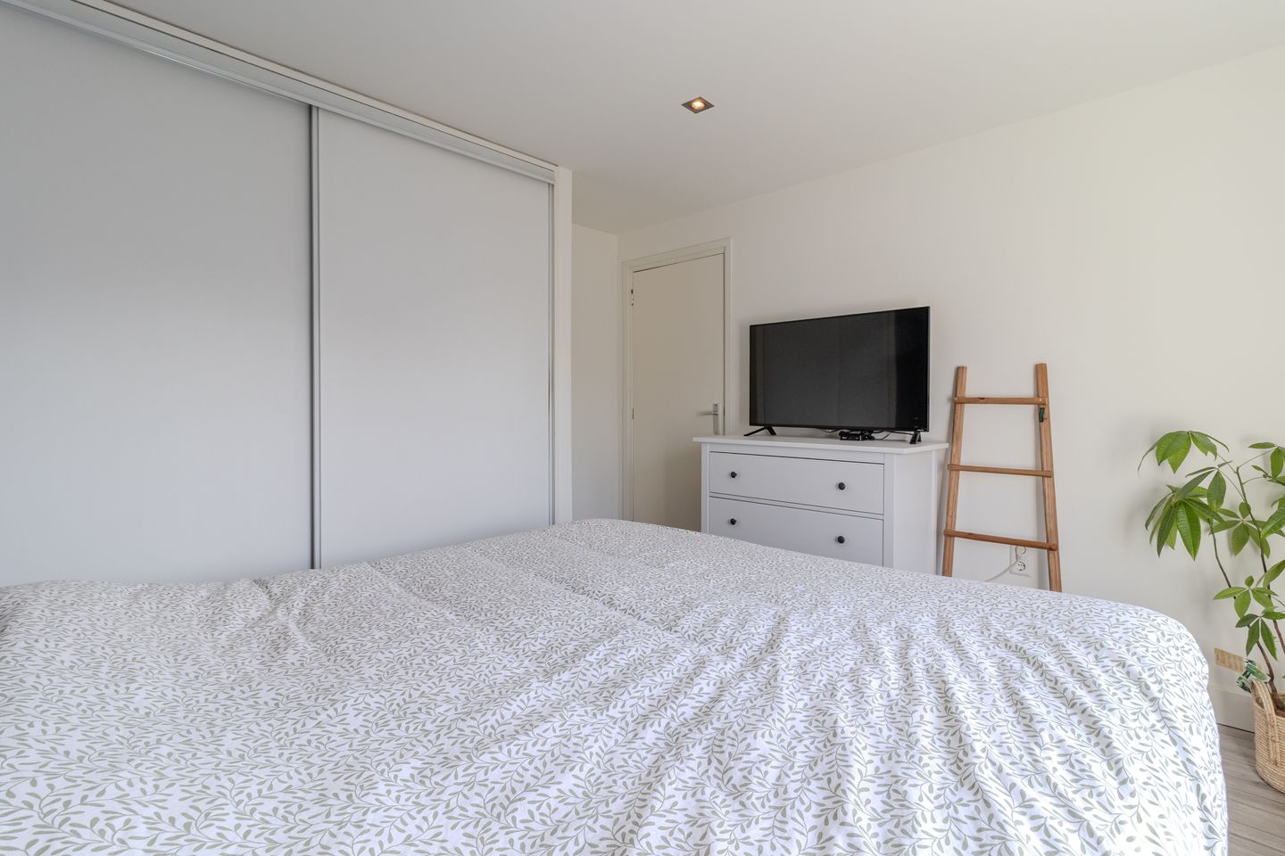 Foto 19 van Meidoornstraat 36