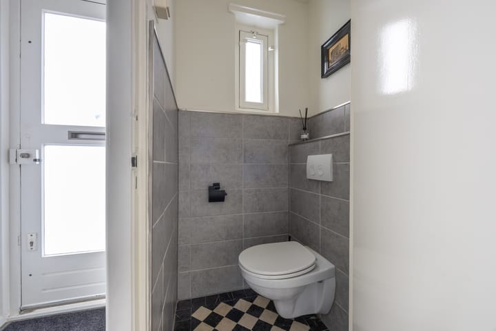 Foto 14 van Burgemeester Ferfstraat 2