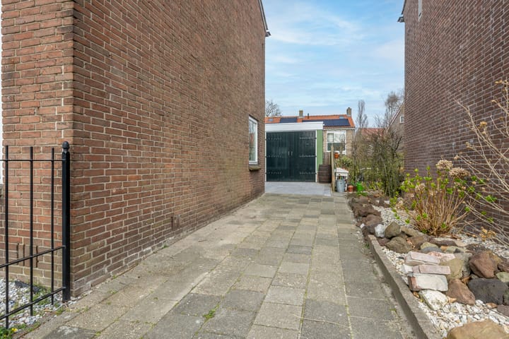 Foto 25 van Burgemeester Ferfstraat 2