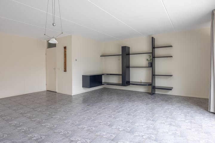 Foto 8 van Boterbloem 25