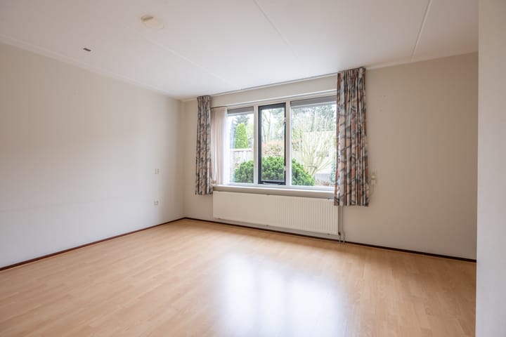 Foto 17 van Boterbloem 25