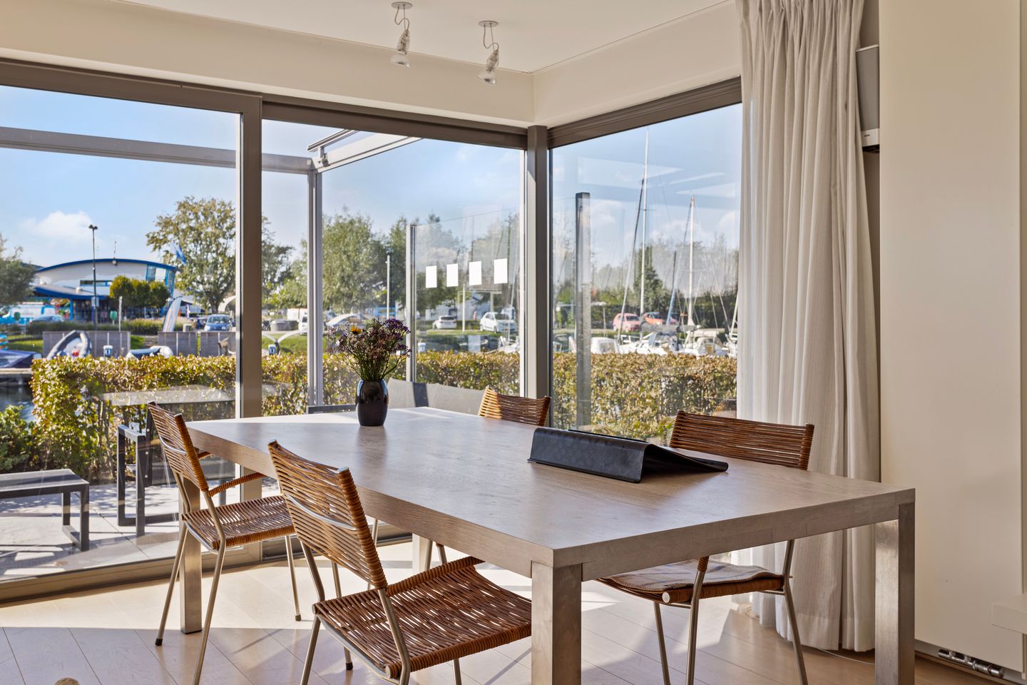 Photo 14 of Veerdam 28