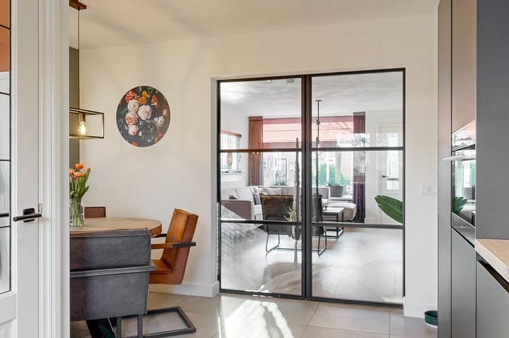 Photo 14 of Esdoornstraat 15